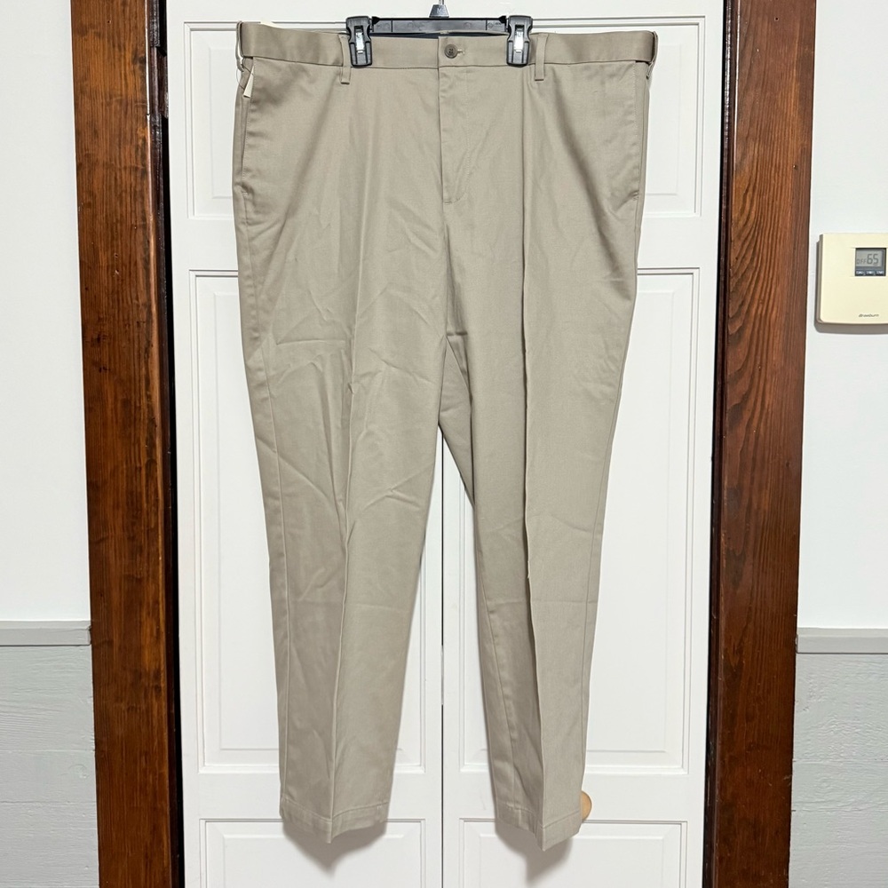 NWT Dockers men’s signature khaki big & tall classic fit pants size 44 X 30